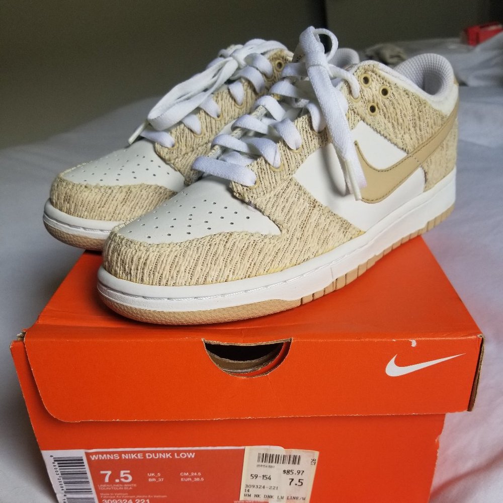 Nike Womens Dunk Low - Linen